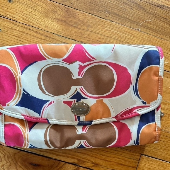 Coach Cosmetic Kit Travel Organizer Bag F77422 - Picture 2 of 16